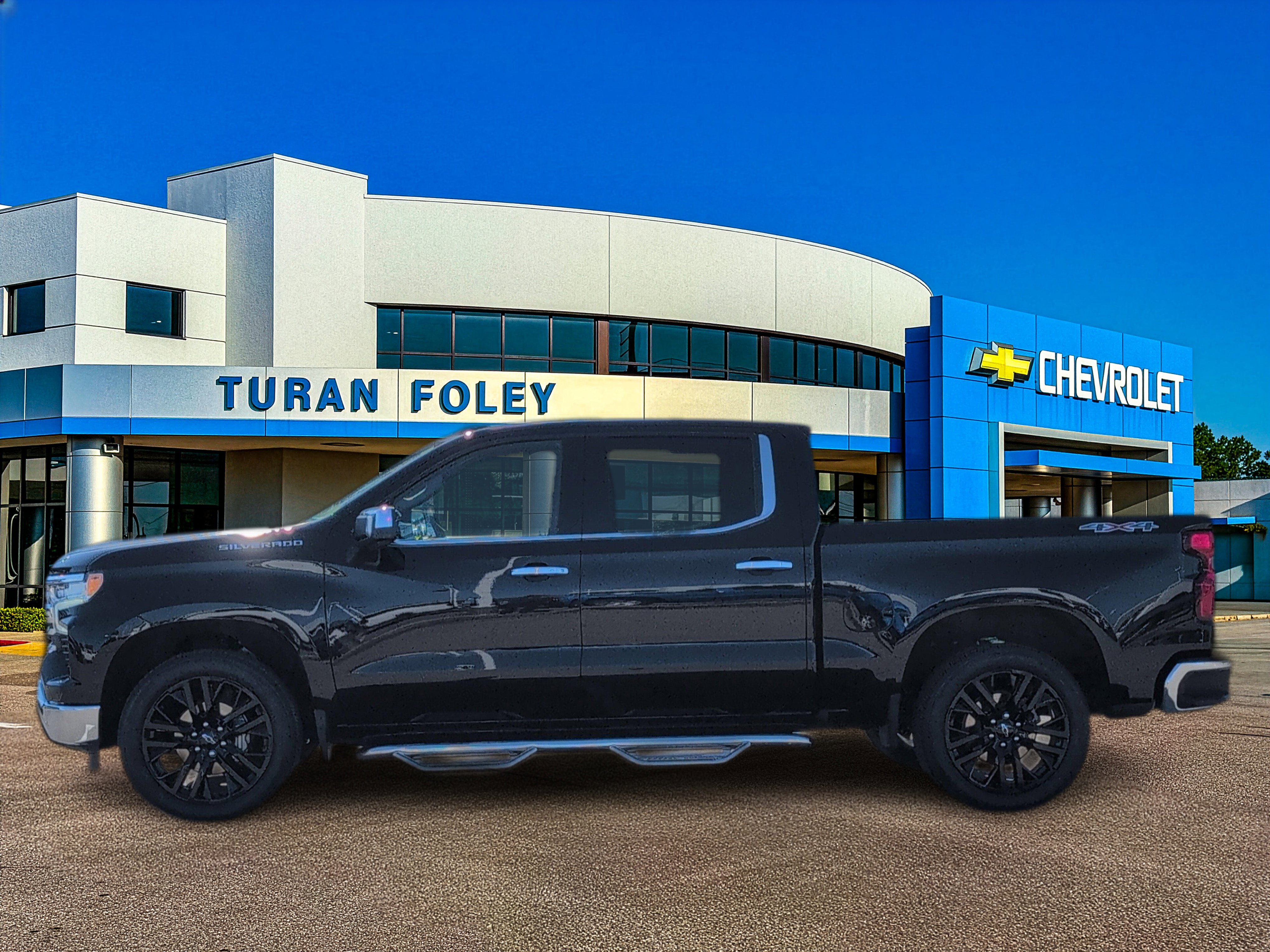 Used 2024 Chevrolet Silverado 1500 LTZ w/ LTZ Convenience Package II image 2