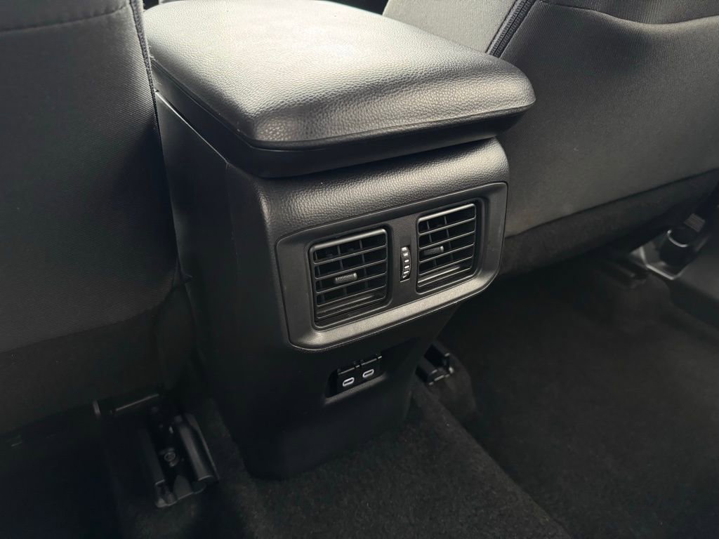 Used 2024 Toyota RAV4 XLE image 21