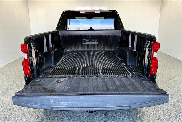Used 2025 Chevrolet Silverado 1500 LT w/ Work Truck Package AWD/4WD image 7
