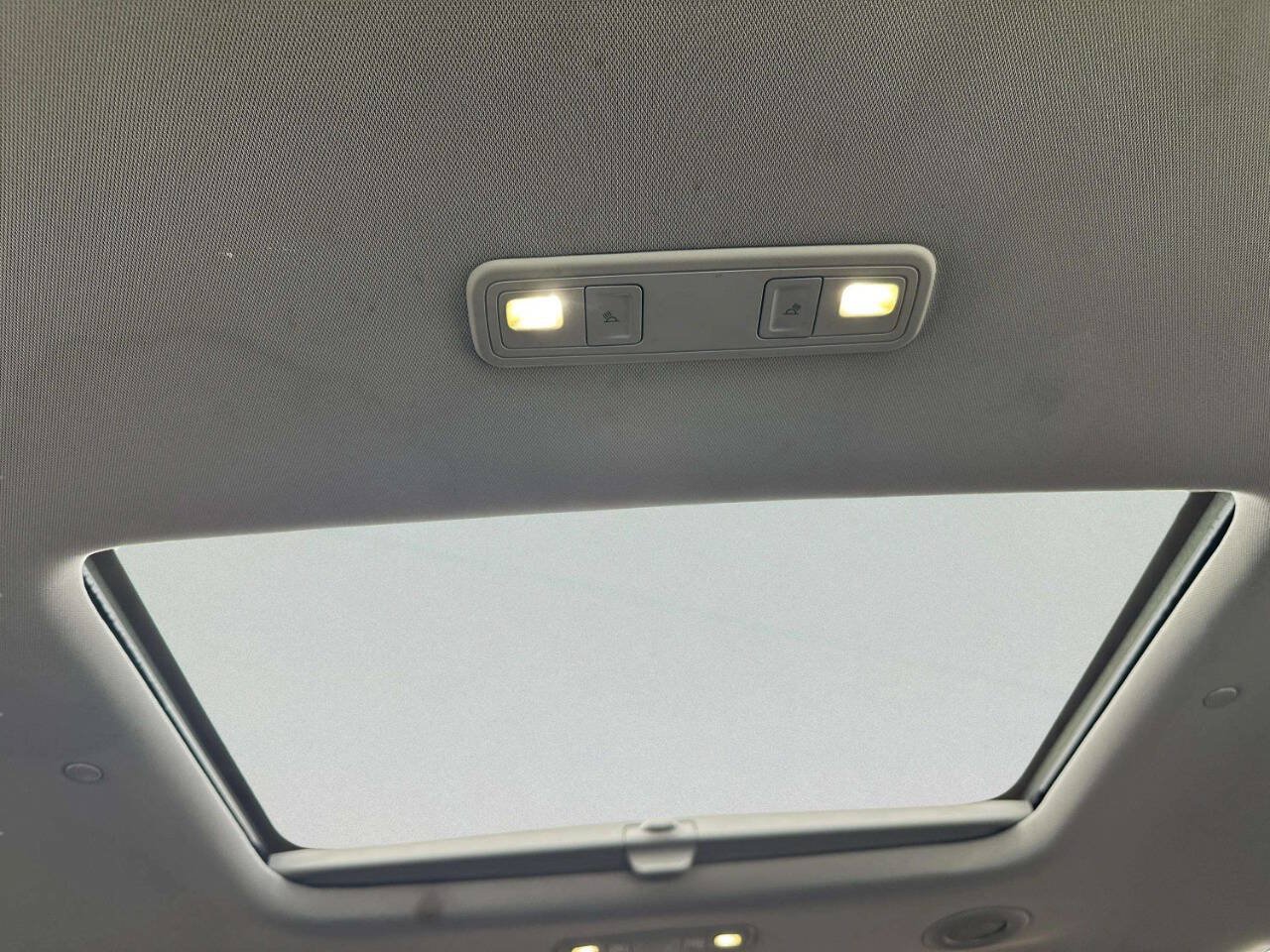 Used 2019 GMC Acadia SLE w/ Driver Alert Package I AWD/4WD image 28