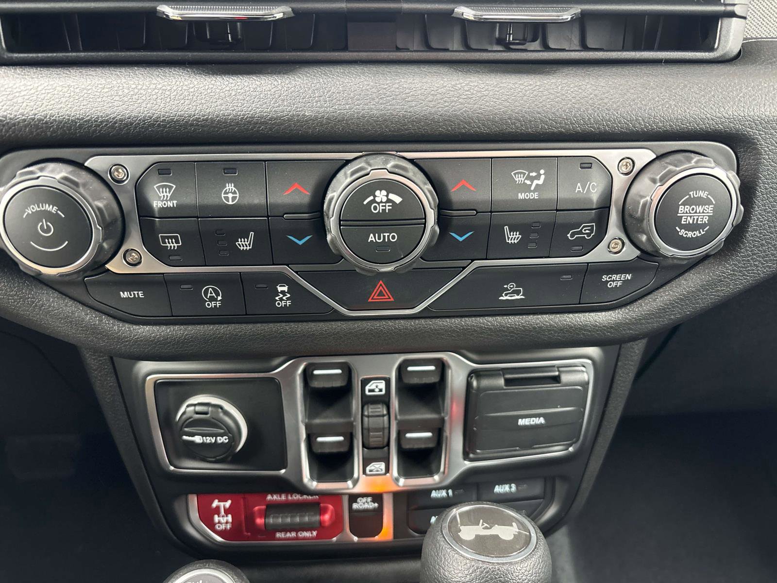 New 2026 Jeep Wrangler Unlimited Sport image 9