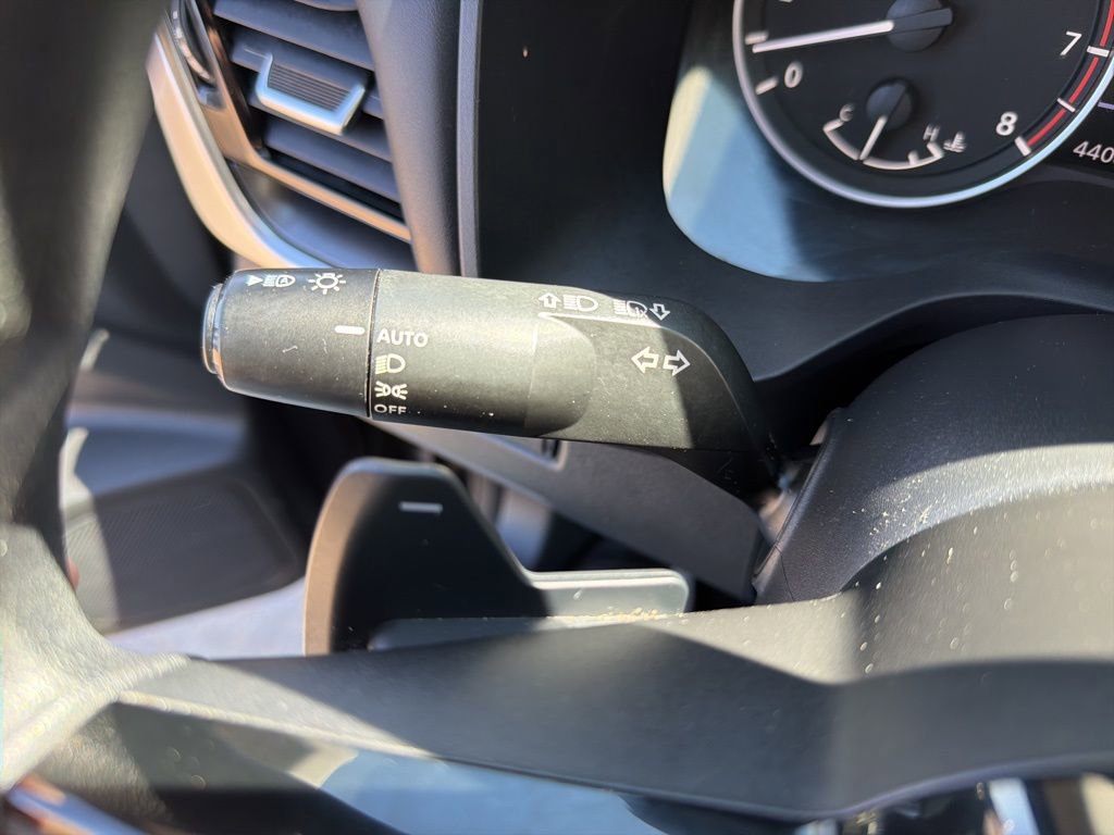 Used 2023 Nissan Rogue SV image 28