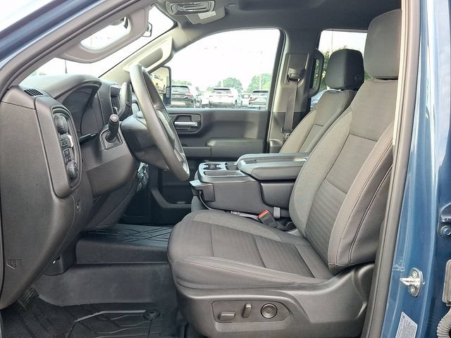 Used 2024 Chevrolet Silverado 2500 Custom w/ Custom Convenience Package AWD/4WD image 11