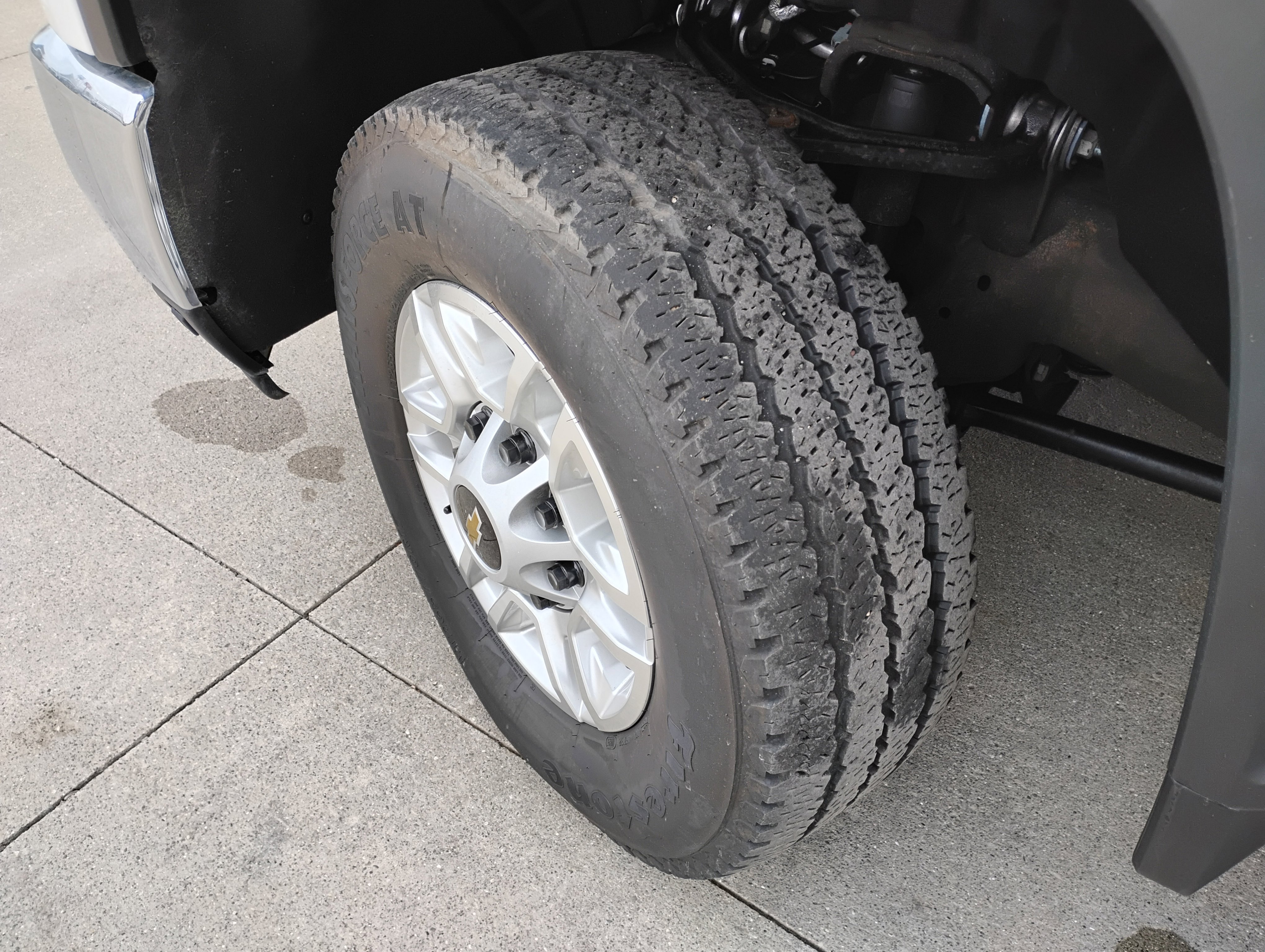 Used 2025 Chevrolet Silverado 2500 LT w/ Convenience Package image 24