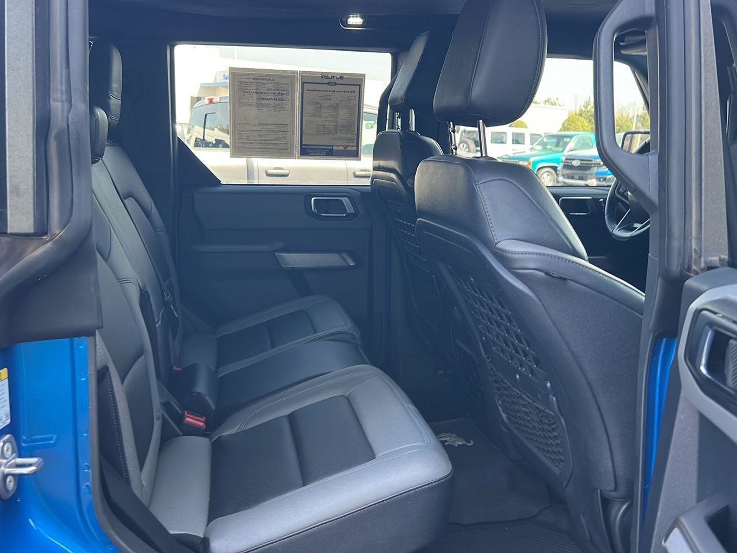 Used 2022 Ford Bronco Black Diamond w/ Sasquatch Package image 12