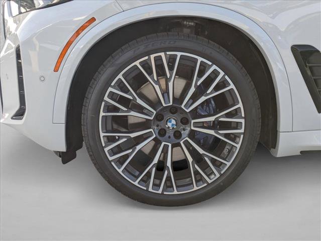 New 2026 BMW X5 xDrive40i w/ M Sport Package image 10