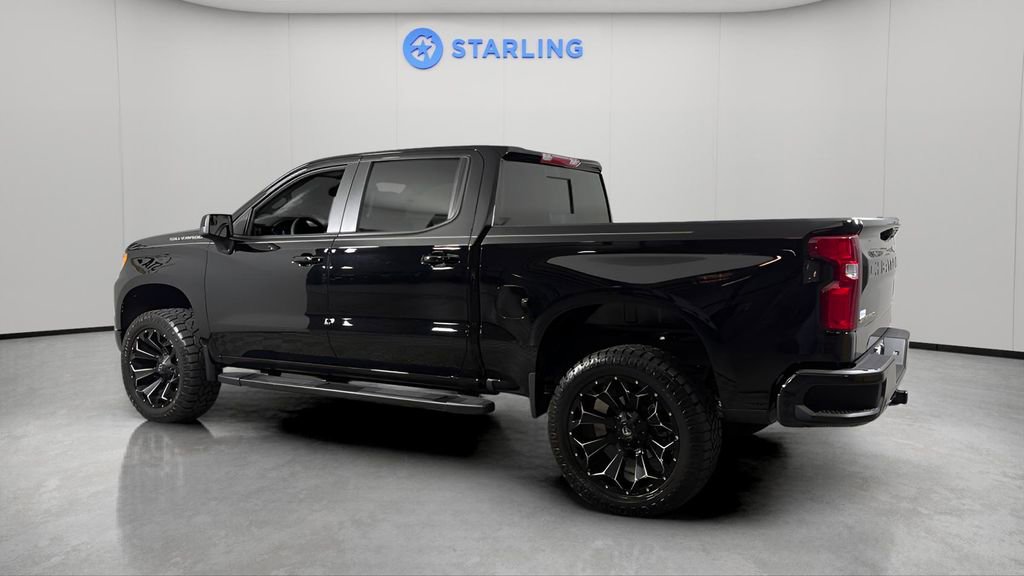 Used 2025 Chevrolet Silverado 1500 RST w/ Convenience Package II AWD/4WD image 4