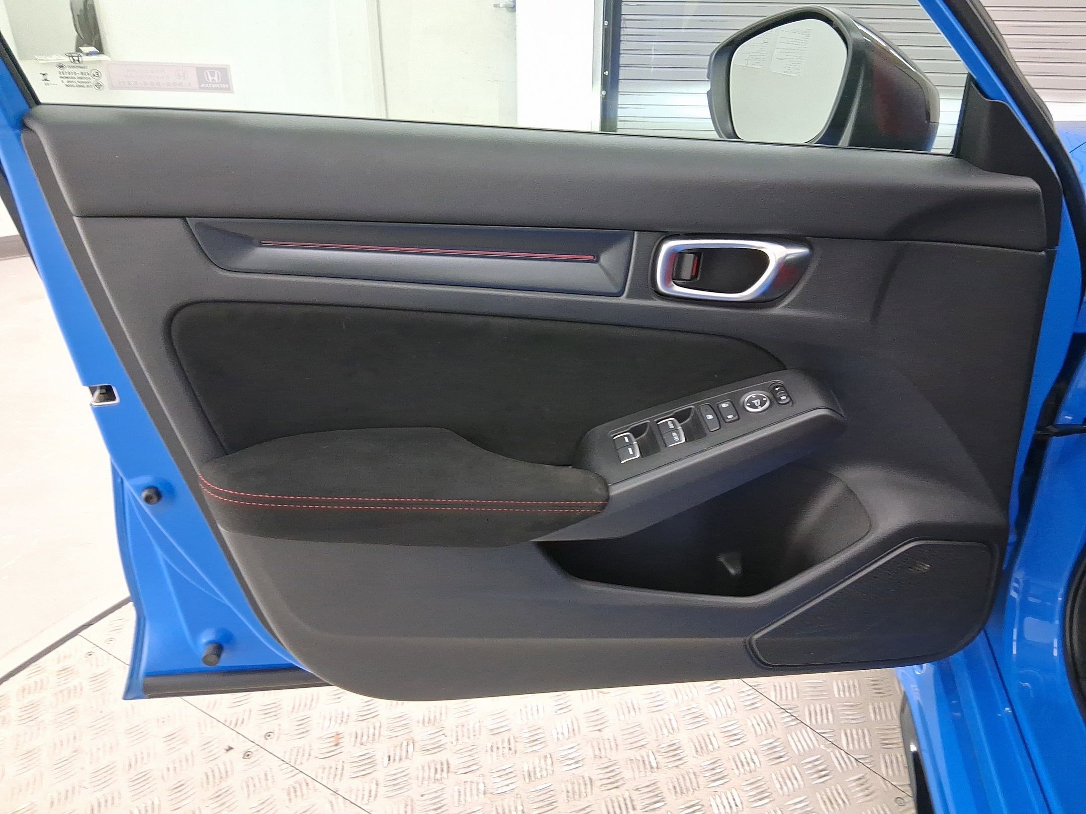 Used 2023 Honda Civic Type R image 12