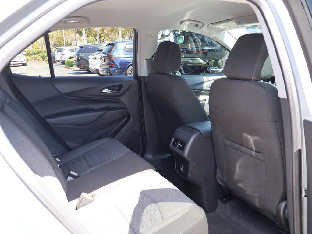 Used 2024 Chevrolet Equinox LT FWD image 35
