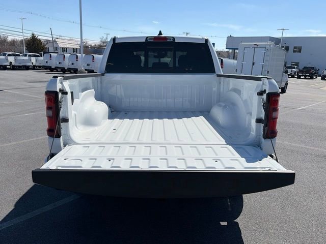 New 2026 RAM 1500 4x4 Crew Cab image 7