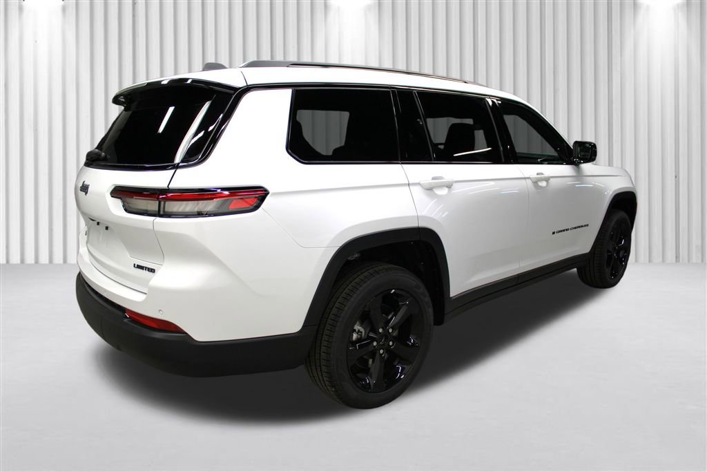 New 2025 Jeep Grand Cherokee L Limited w/ Black Appearance Package image 3