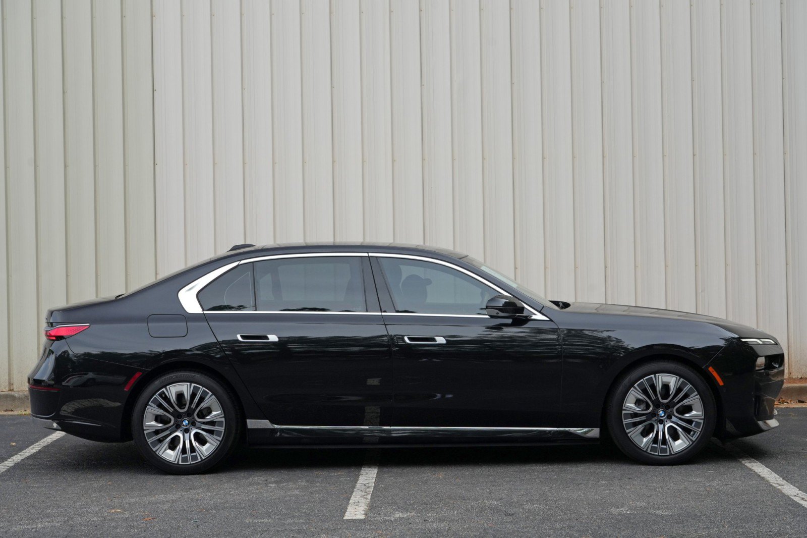 Used 2023 BMW i7 xDrive60 AWD/4WD image 61