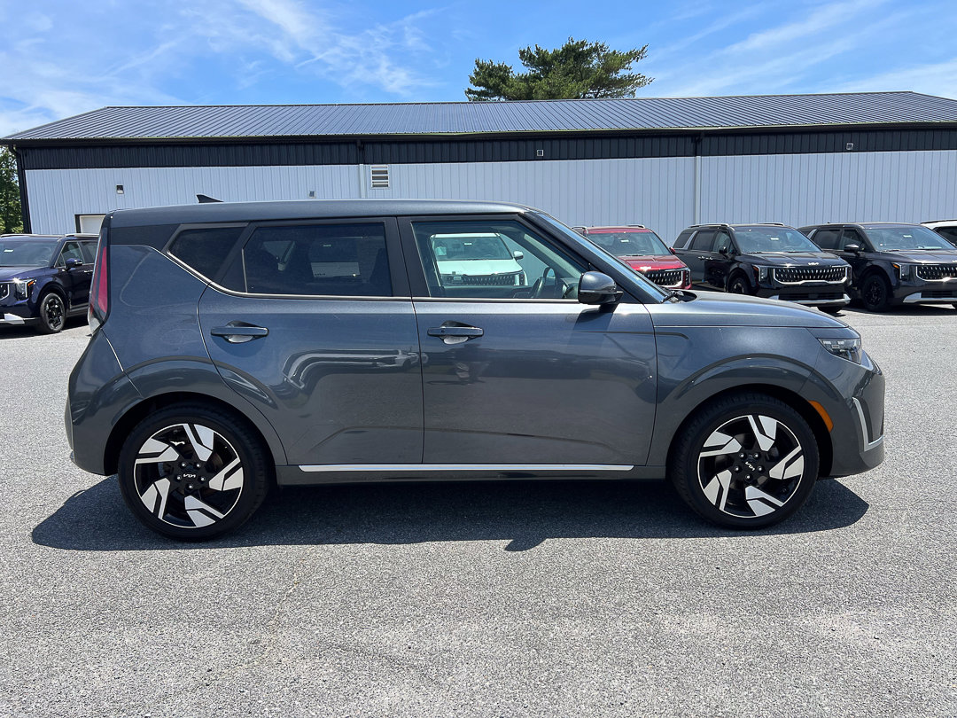 Used 2023 Kia Soul GT-Line FWD image 7