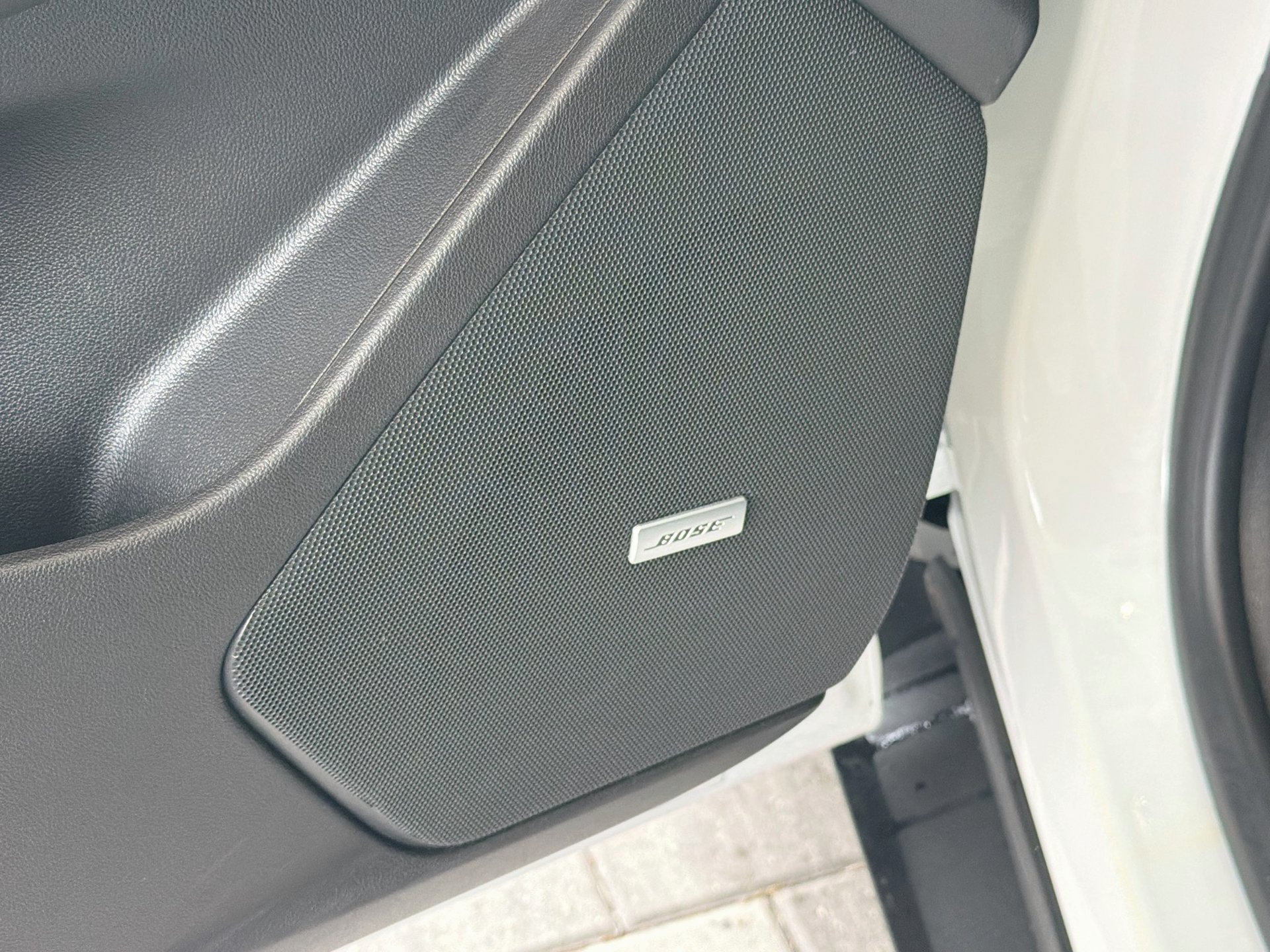 Certified 2022 Cadillac XT5 Premium Luxury FWD image 25