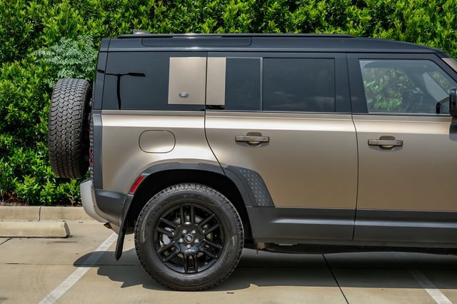 Used 2021 Land Rover Defender 110 S AWD/4WD image 10
