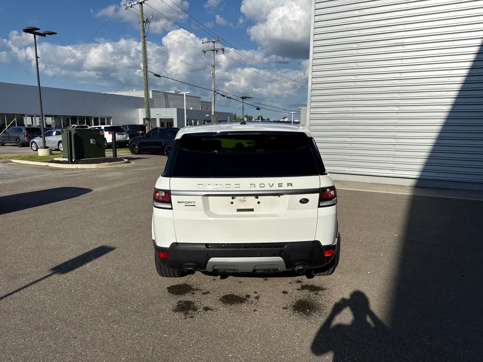 Used 2016 Land Rover Range Rover Sport HSE AWD/4WD image 4