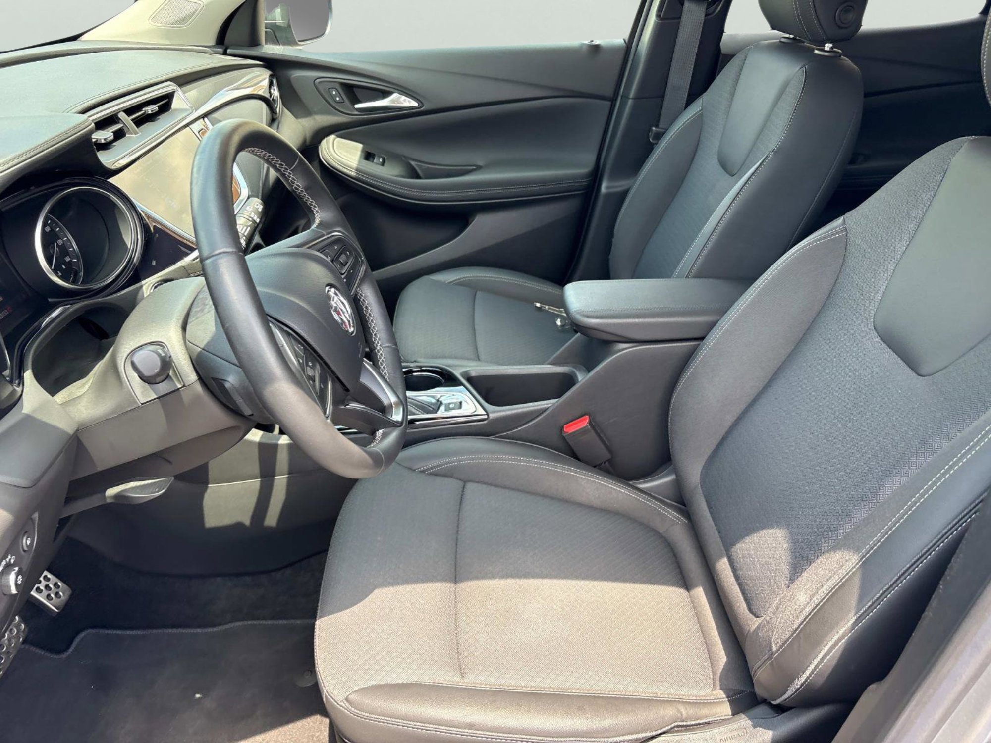 Used 2023 Buick Encore GX Select w/ Sport Touring Package image 30