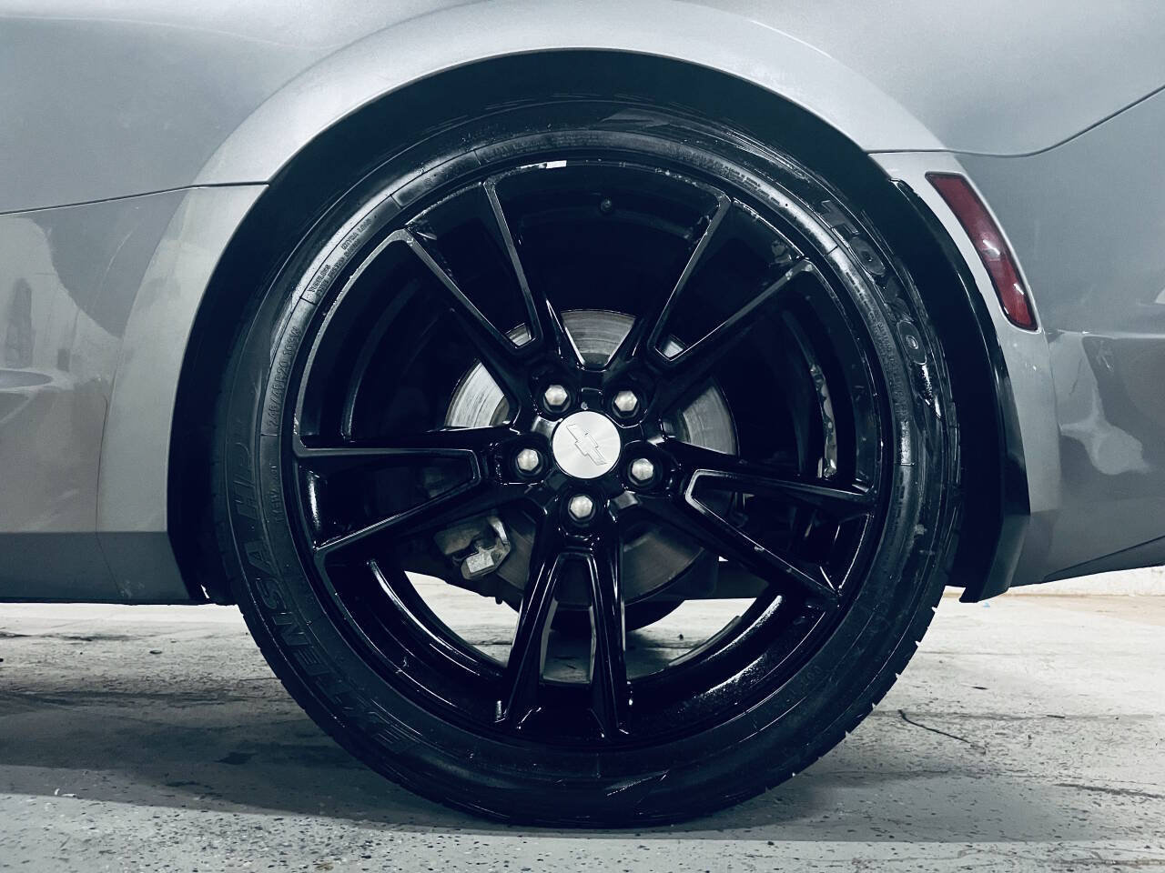 Used 2019 Chevrolet Camaro LT RWD image 14