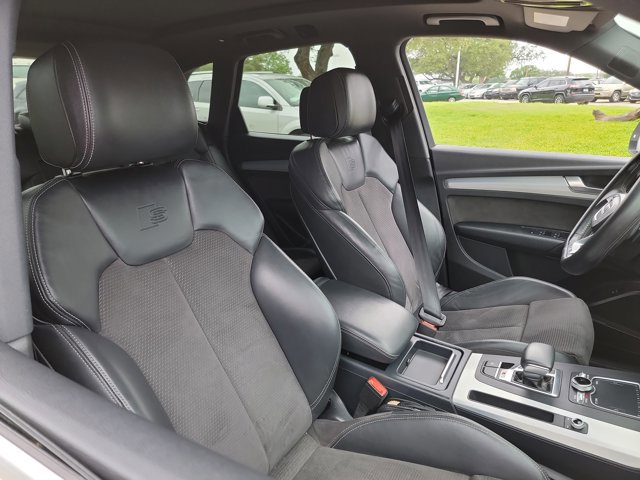 Used 2018 Audi SQ5 Prestige w/ Prestige Package AWD/4WD image 12