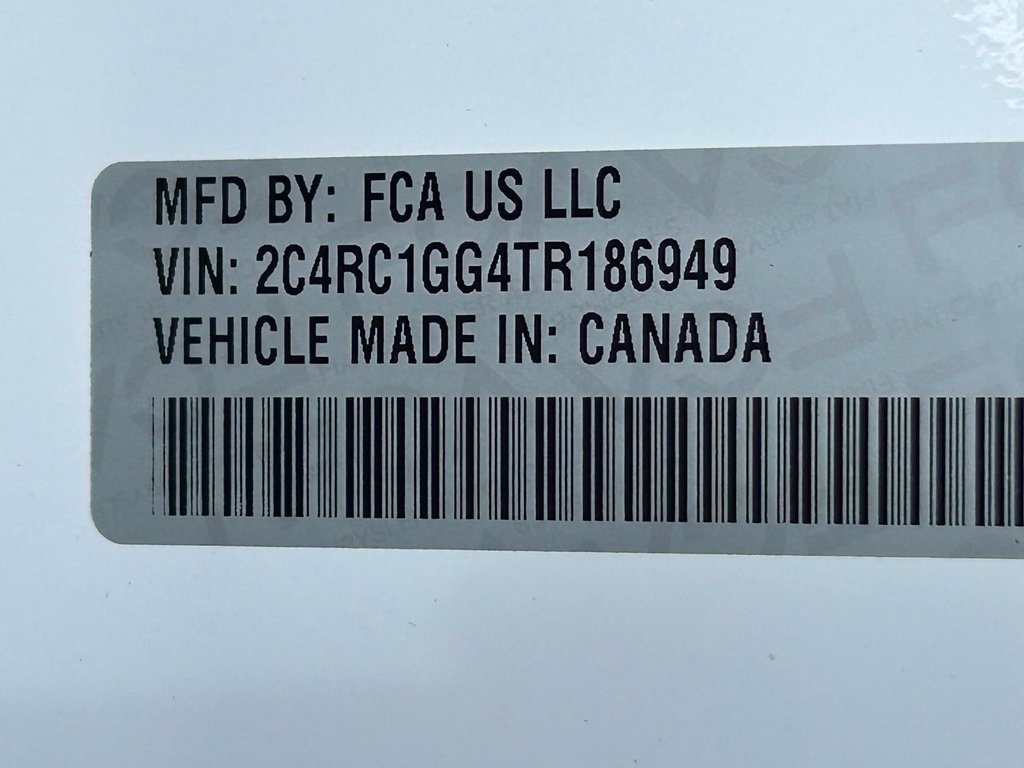 Used 2026 Chrysler Pacifica Limited FWD image 45