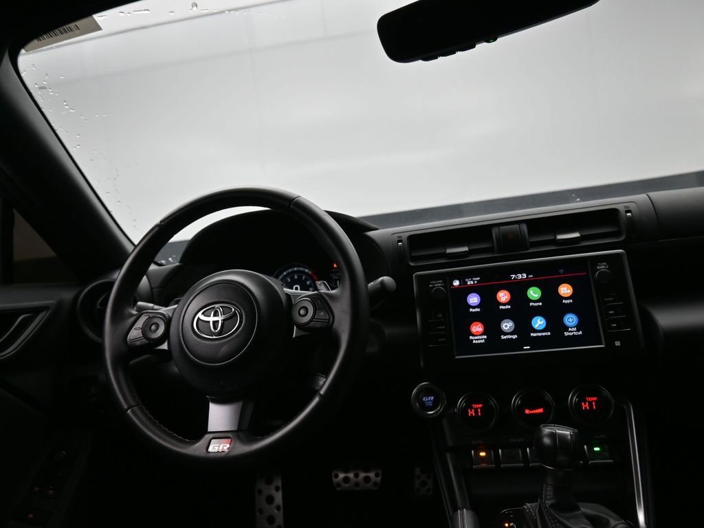 Used 2023 Toyota GR86 Premium image 11