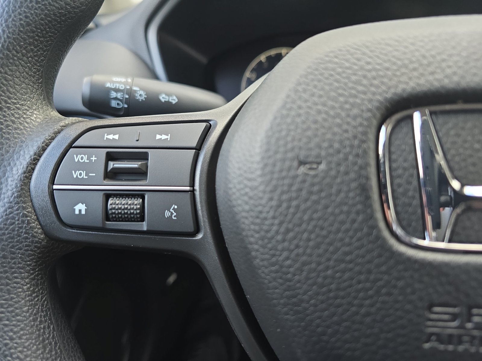 New 2027 Honda HR-V LX image 16