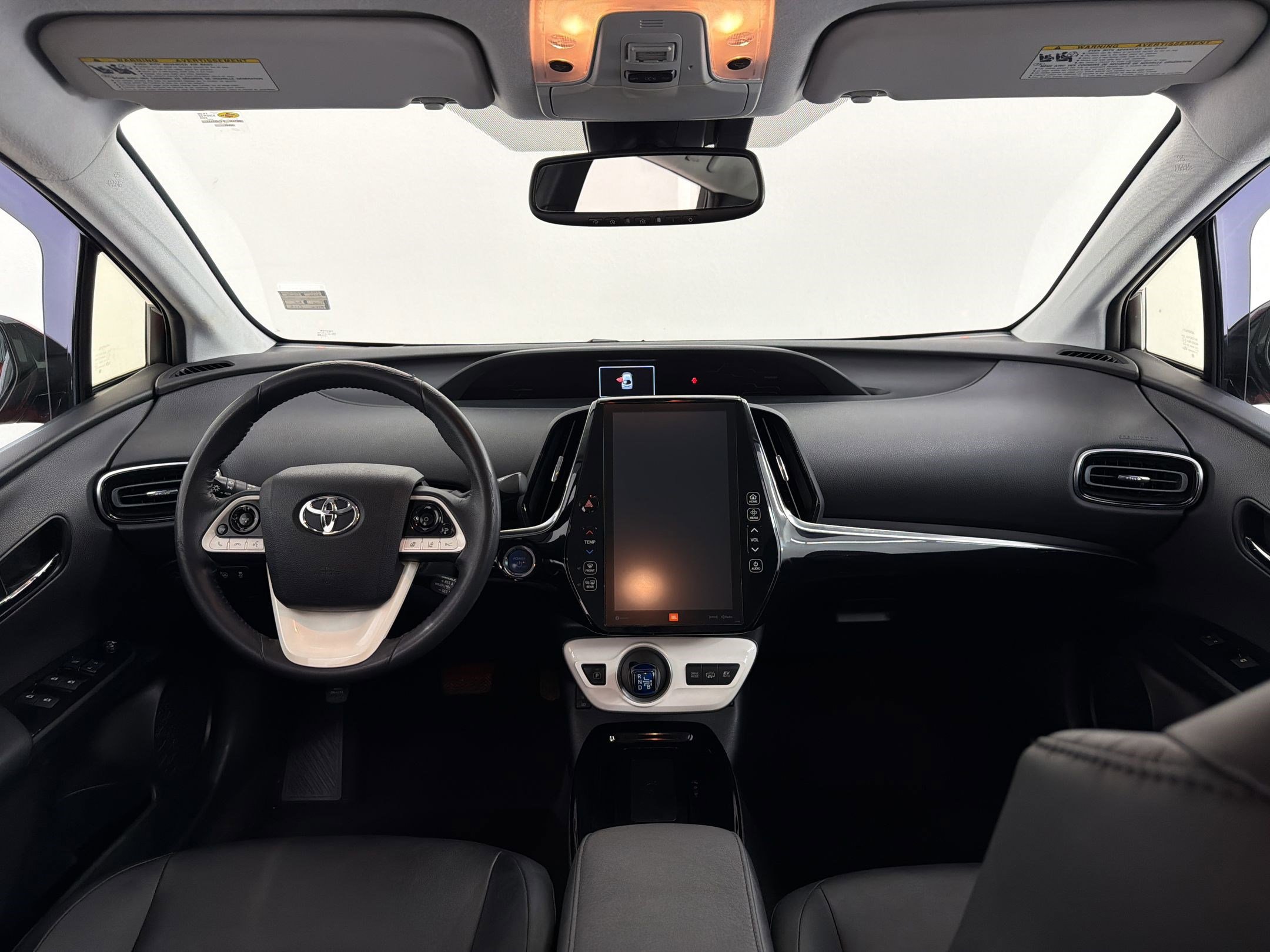 Used 2017 Toyota Prius Prime Advanced FWD image 15