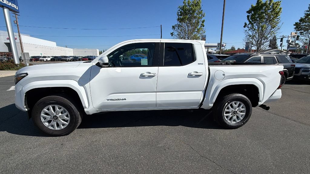 Used 2026 Toyota Tacoma SR5 AWD/4WD image 7