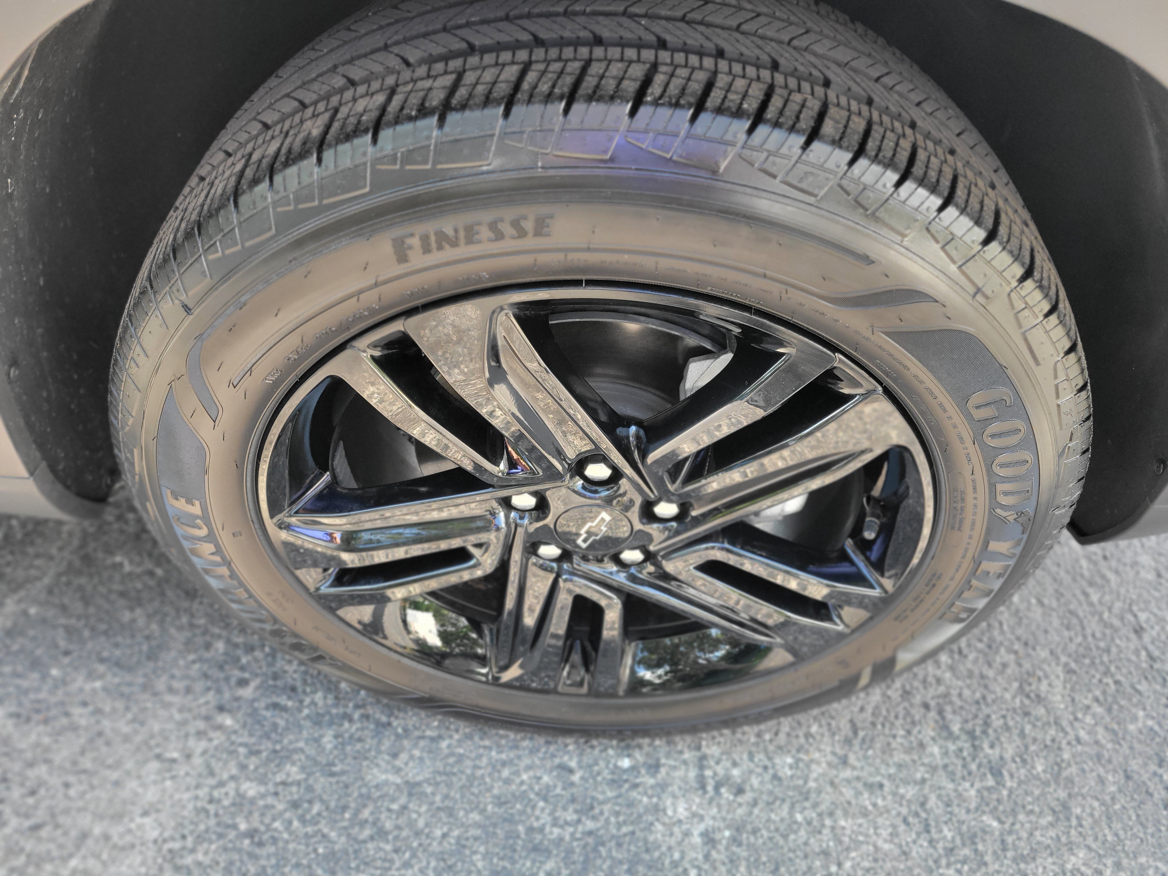 Certified 2026 Chevrolet Trax ACTIV w/ Driver Confidence Package FWD image 37