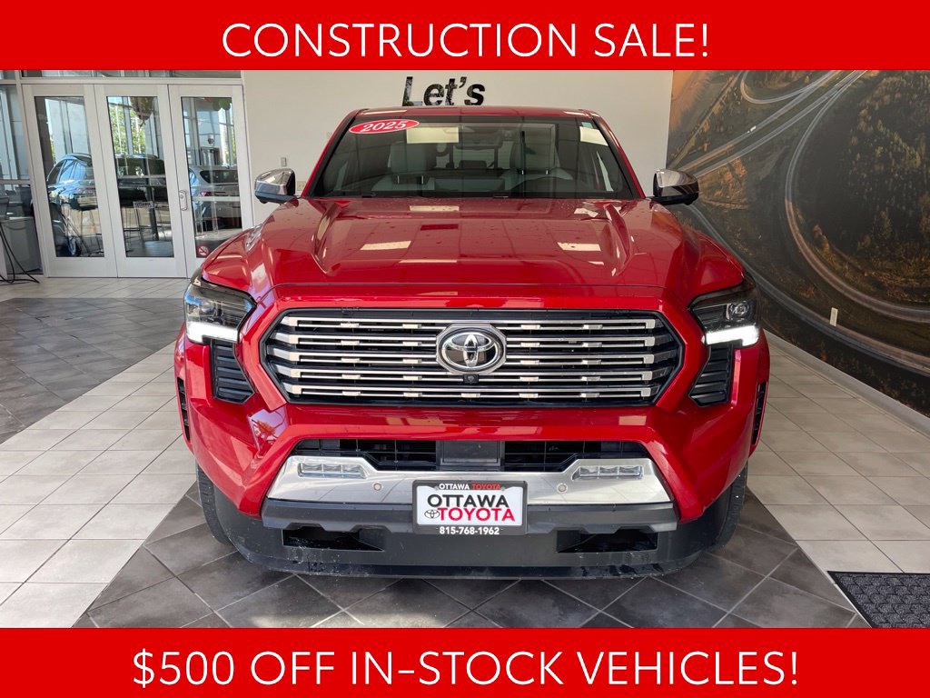 Used 2025 Toyota Tacoma Limited AWD/4WD image 4