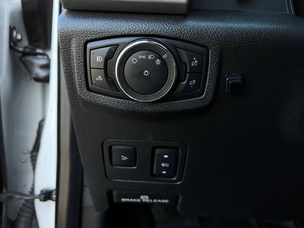 Used 2017 Ford F350 Platinum w/ Platinum Ultimate Package image 24