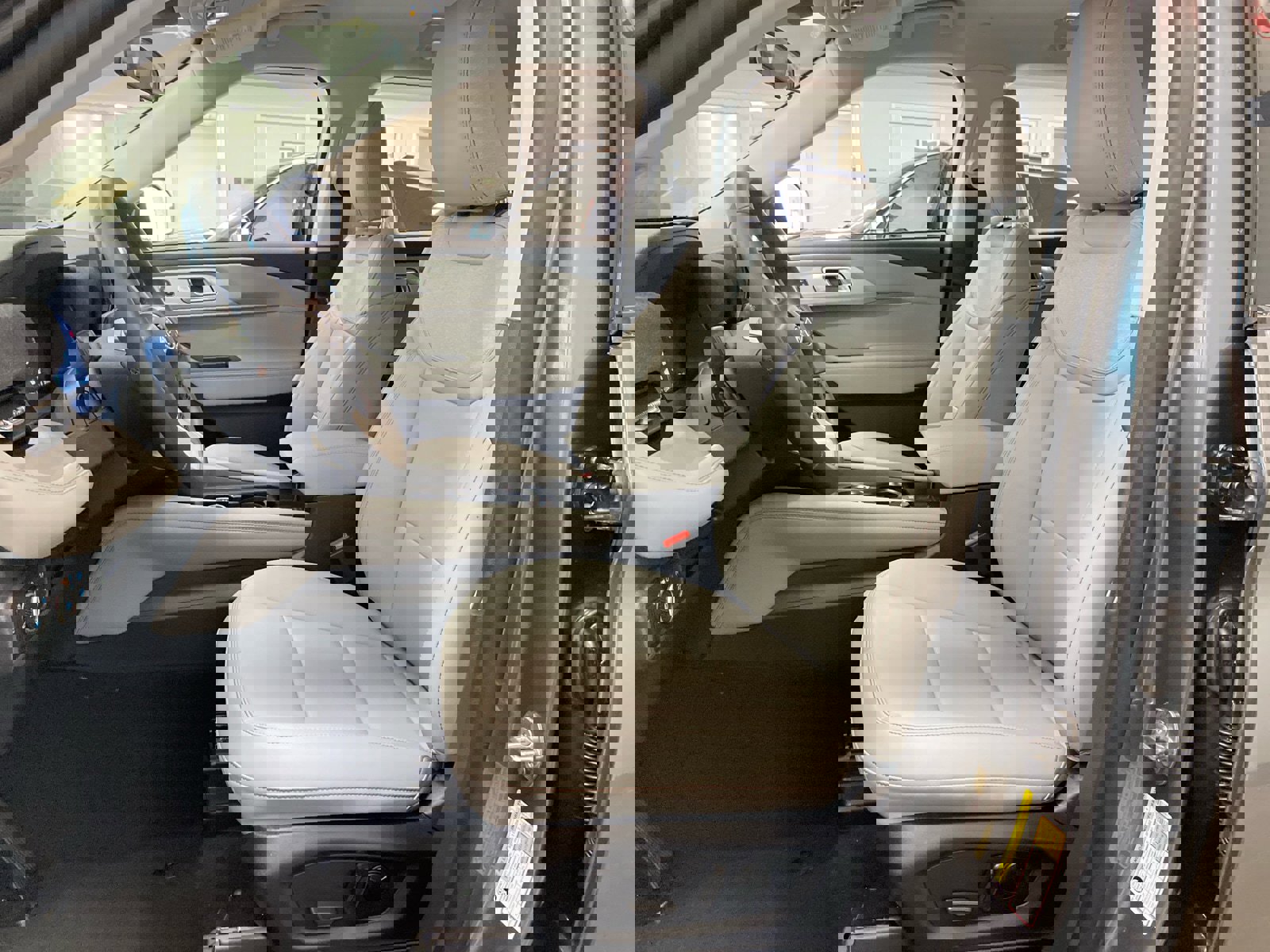 New 2026 Ford Explorer Active image 40