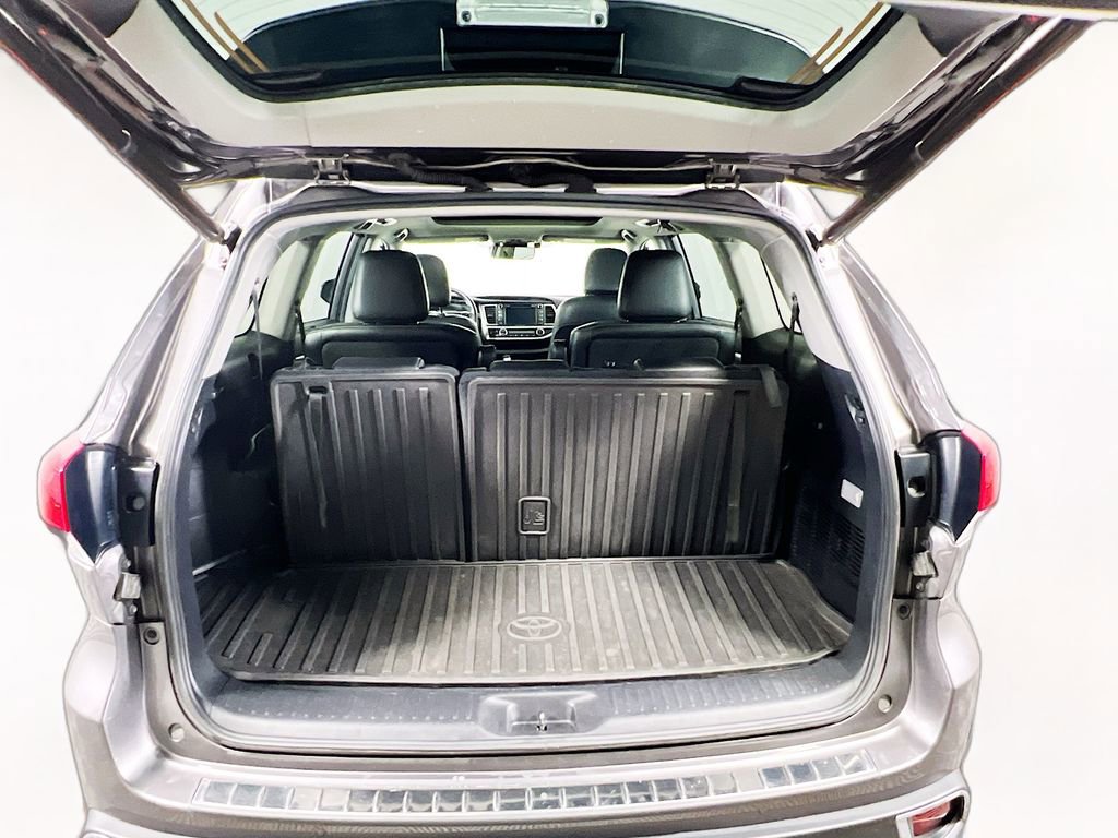 Used 2019 Toyota Highlander Limited Platinum image 27