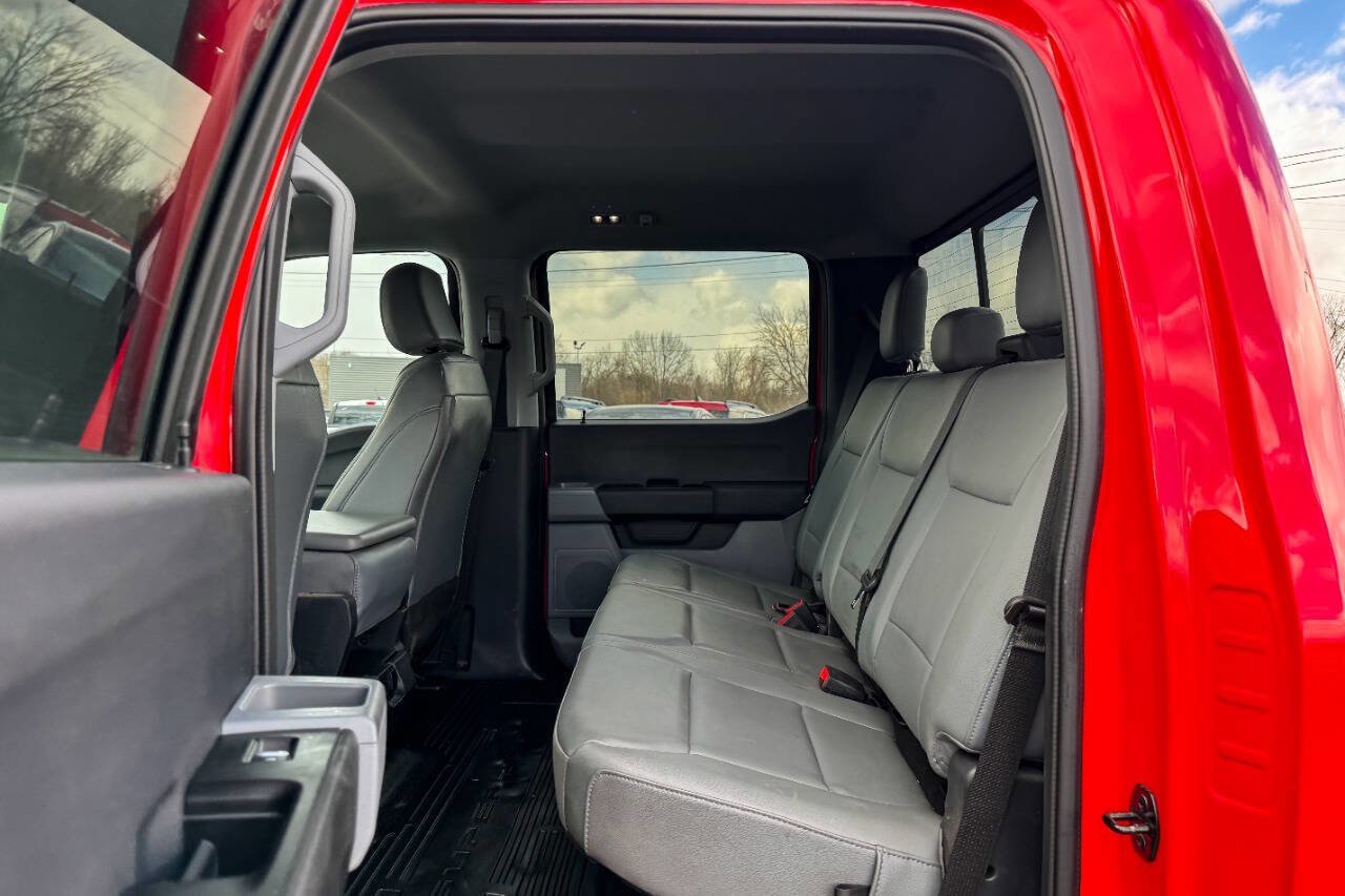Used 2023 Ford F550 2WD Crew Cab Super Duty image 20
