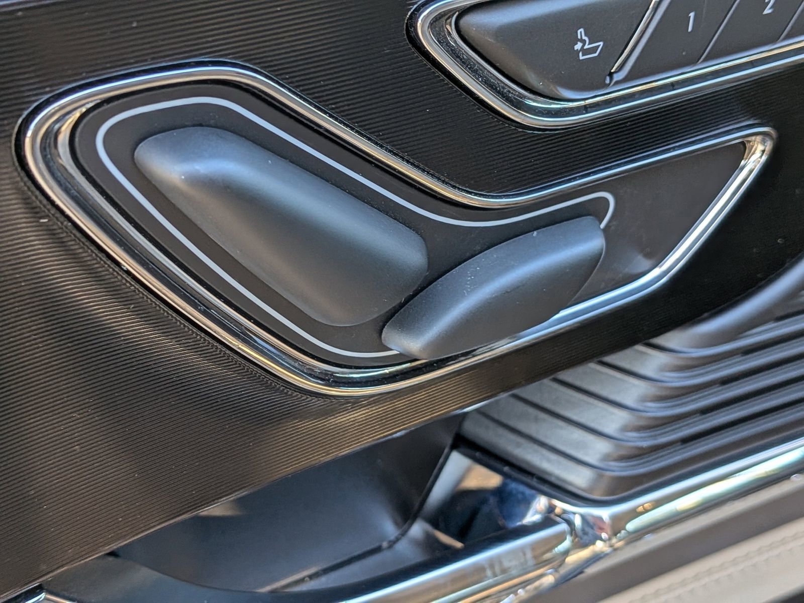 Certified 2022 Lincoln Corsair FWD image 23