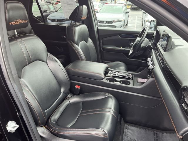 Used 2025 Honda Pilot TrailSport image 28