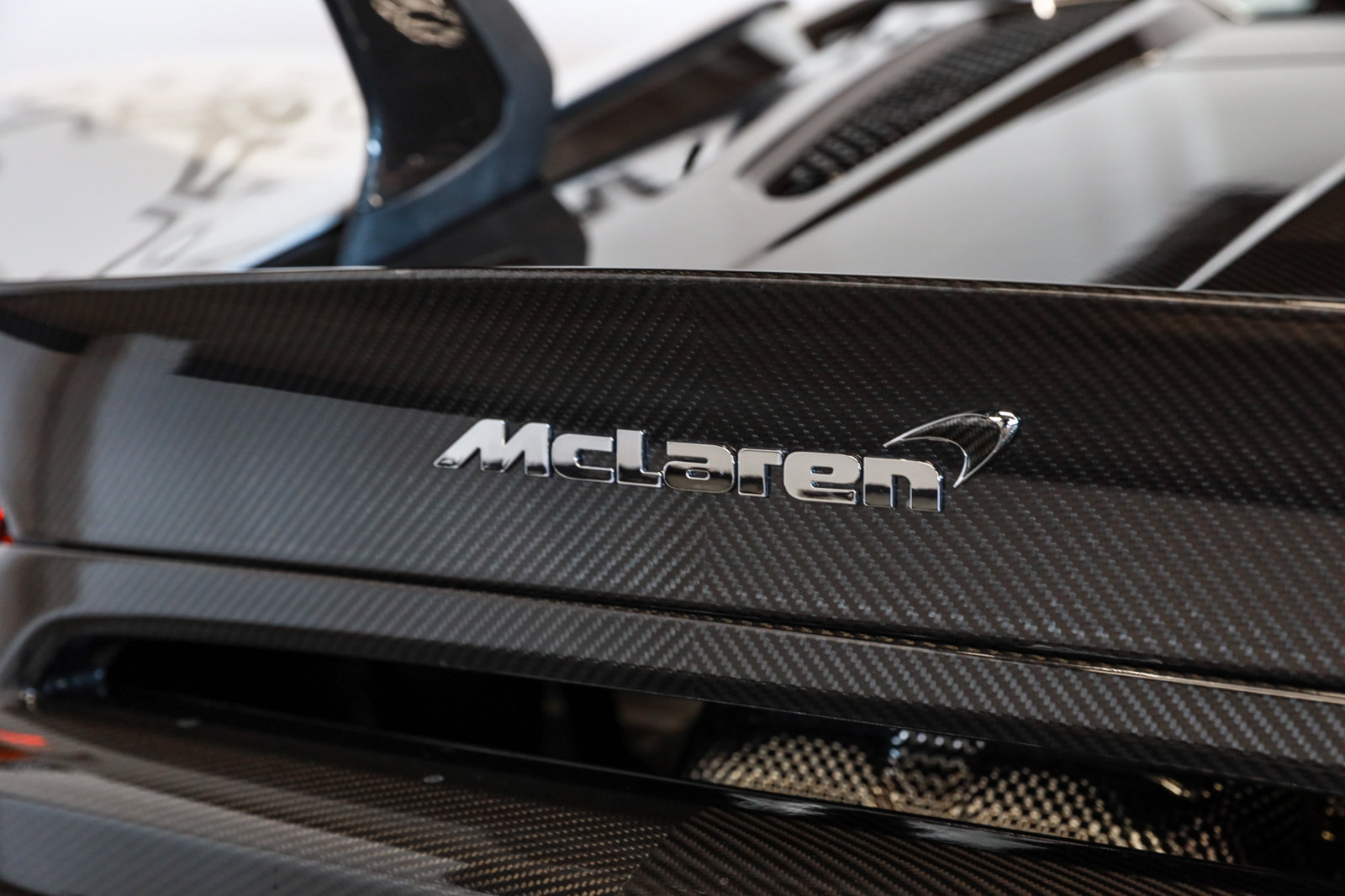 Used 2016 McLaren 570S Coupe RWD image 32