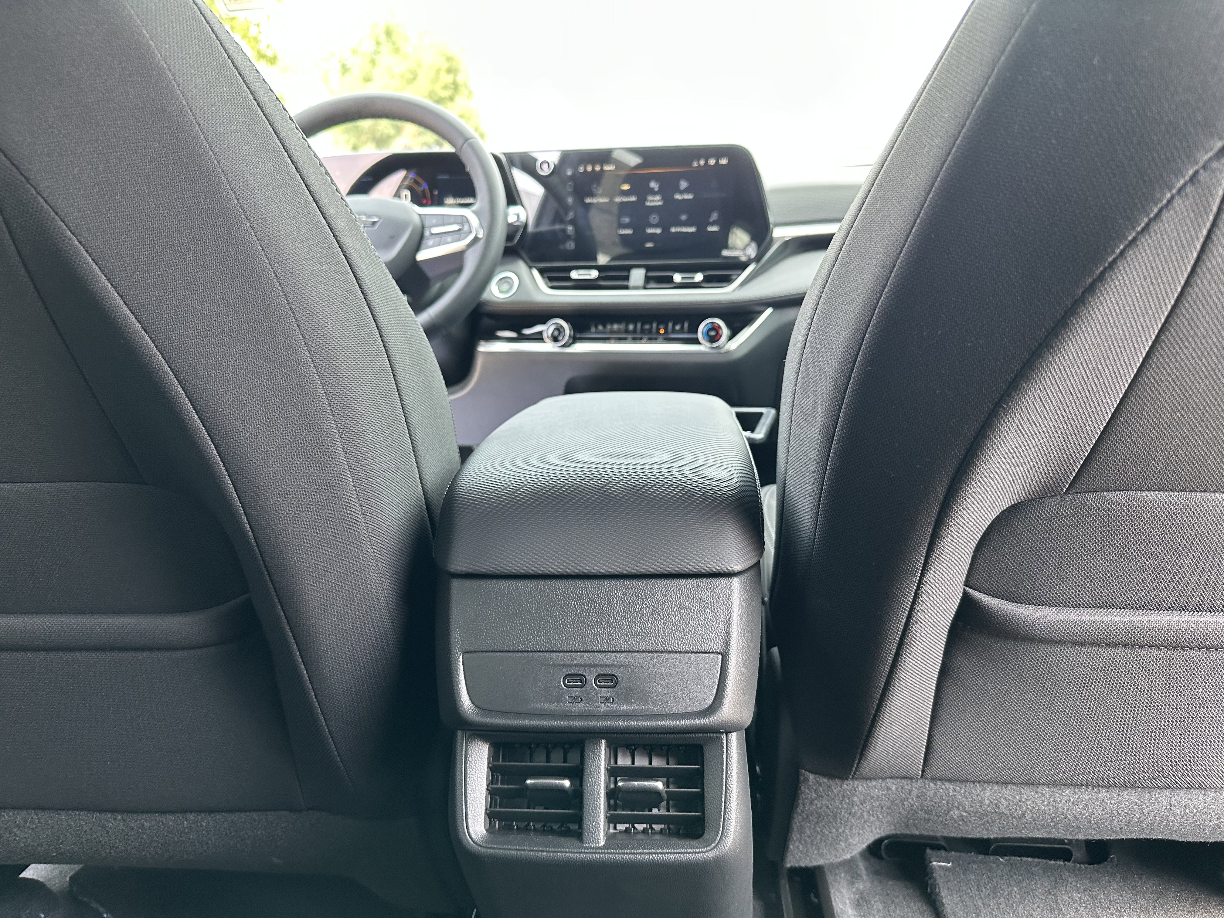 New 2026 Chevrolet Equinox LT w/ Midnight Edition image 29