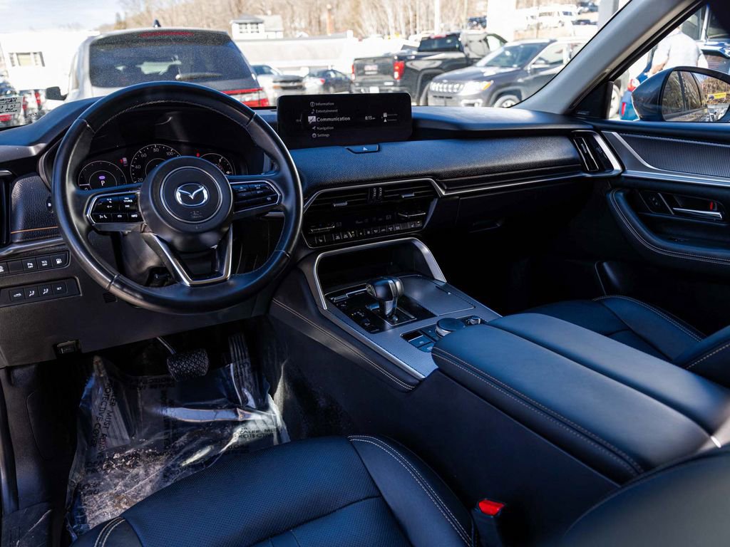 Used 2024 MAZDA CX-90 Plug-In Hybrid w/ Premium Pkg image 17