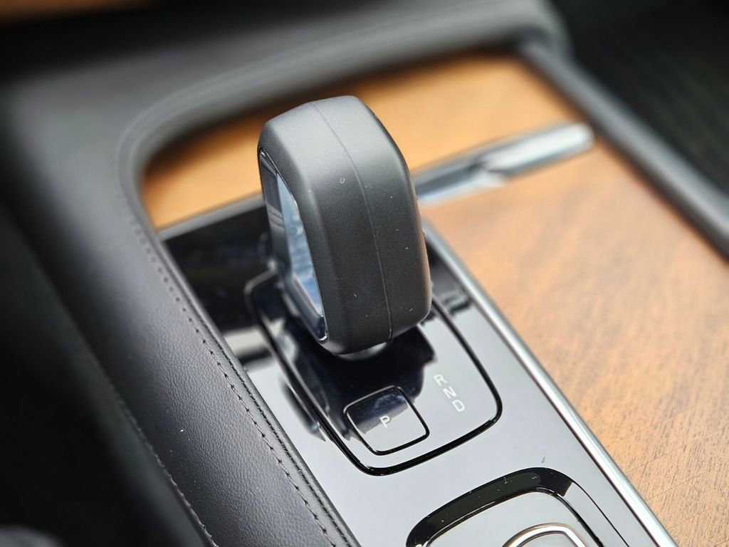 Used 2023 Volvo XC90 B6 Plus w/ Protection Package Premier image 26