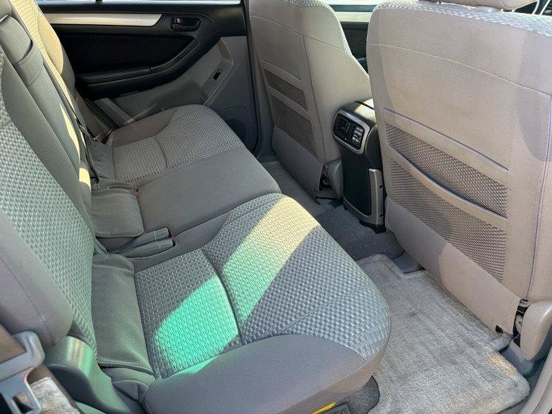 Used 2006 Toyota 4Runner SR5 AWD/4WD image 7
