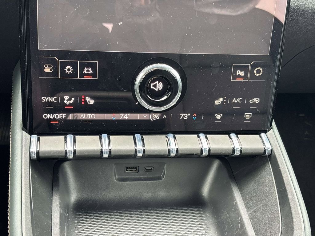 New 2026 GMC Terrain AT4 w/ LPO, Black Badging Package image 12