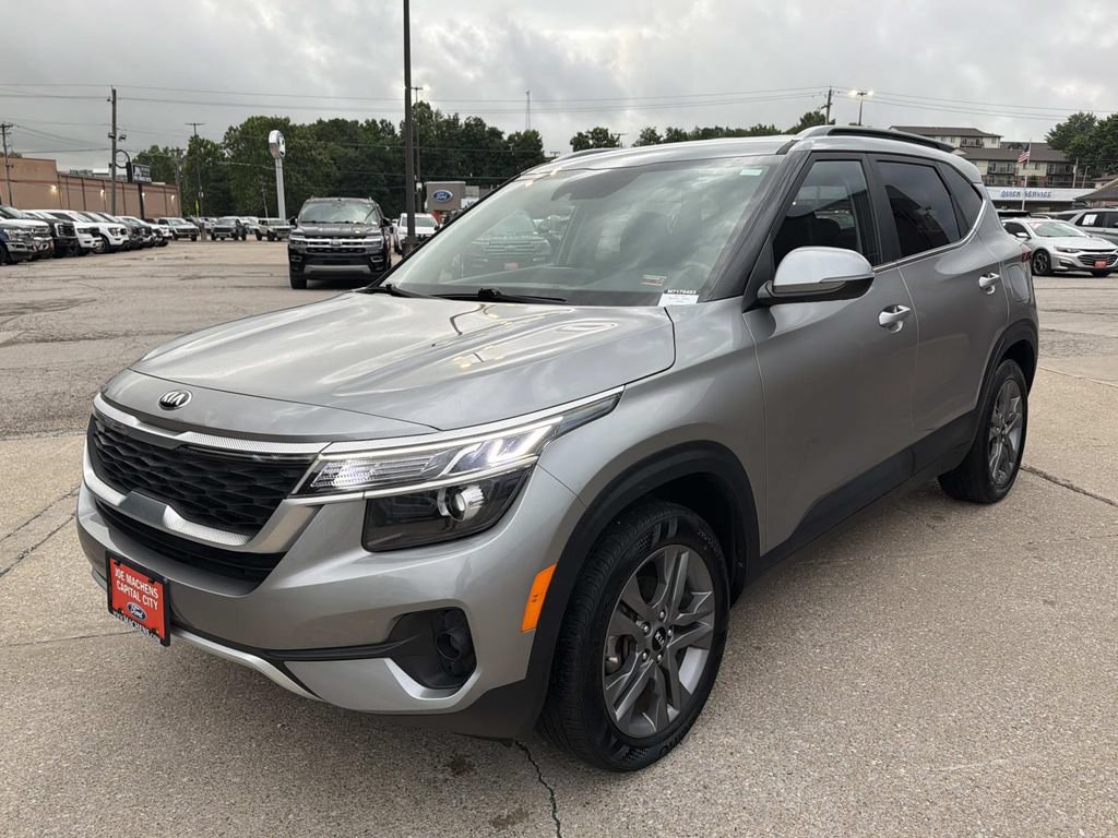 Used 2021 Kia Seltos S FWD image 9