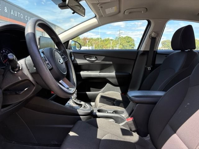 Used 2021 Kia Forte LXS FWD image 14