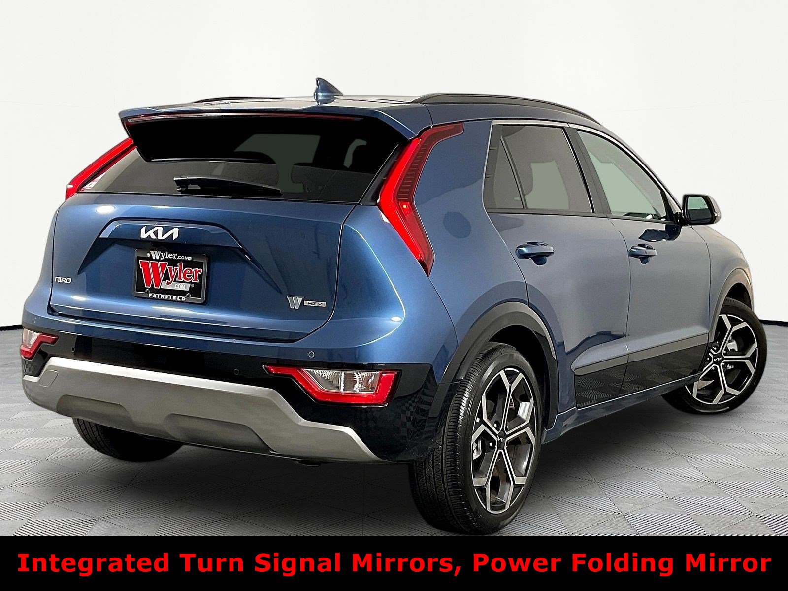 Used 2023 Kia Niro EX Touring FWD image 6