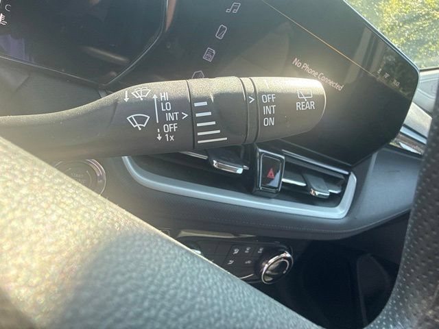 Used 2025 Chevrolet TrailBlazer LT FWD image 23