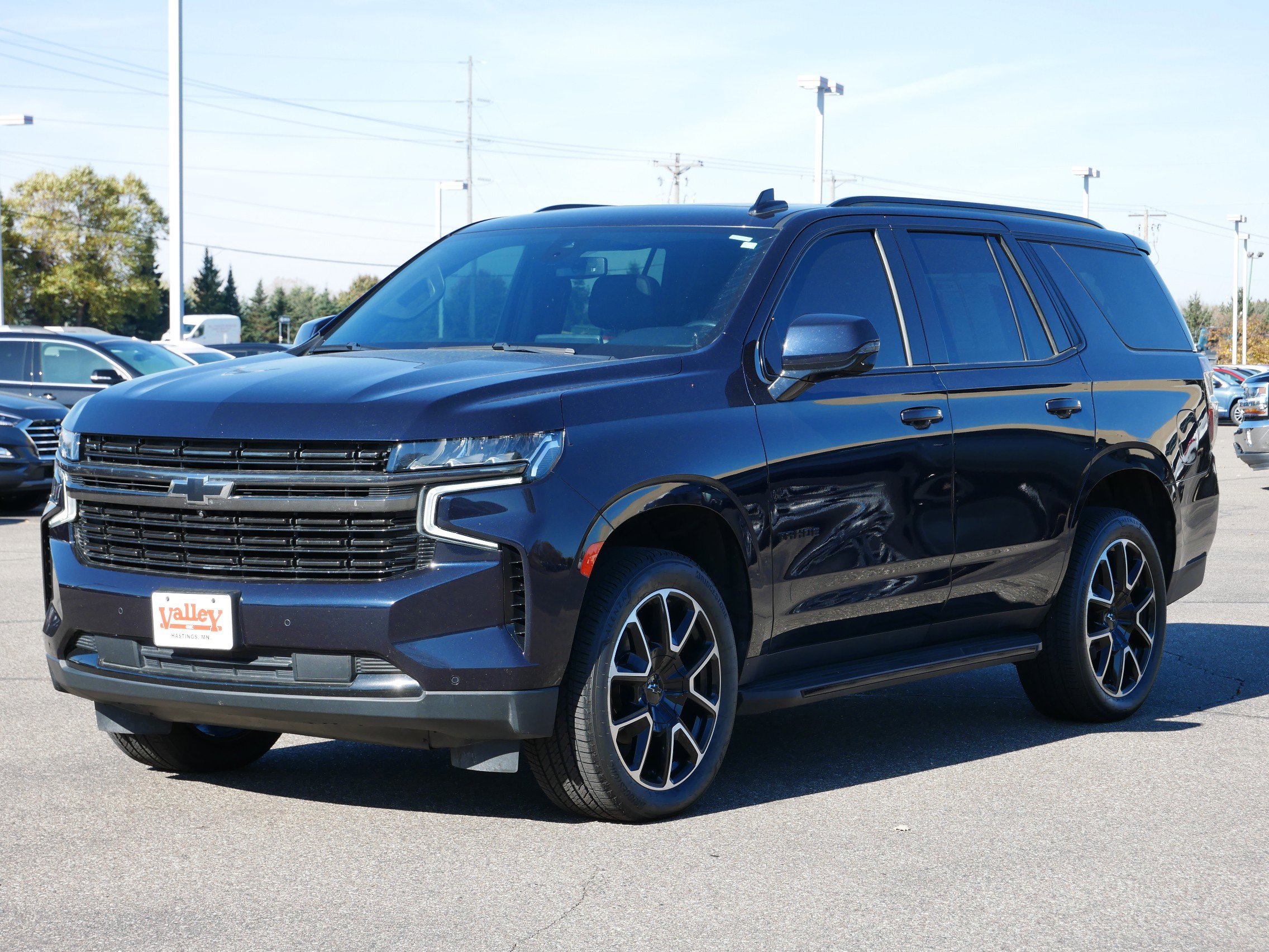 Used 2021 Chevrolet Tahoe RST w/ Luxury Package image 3