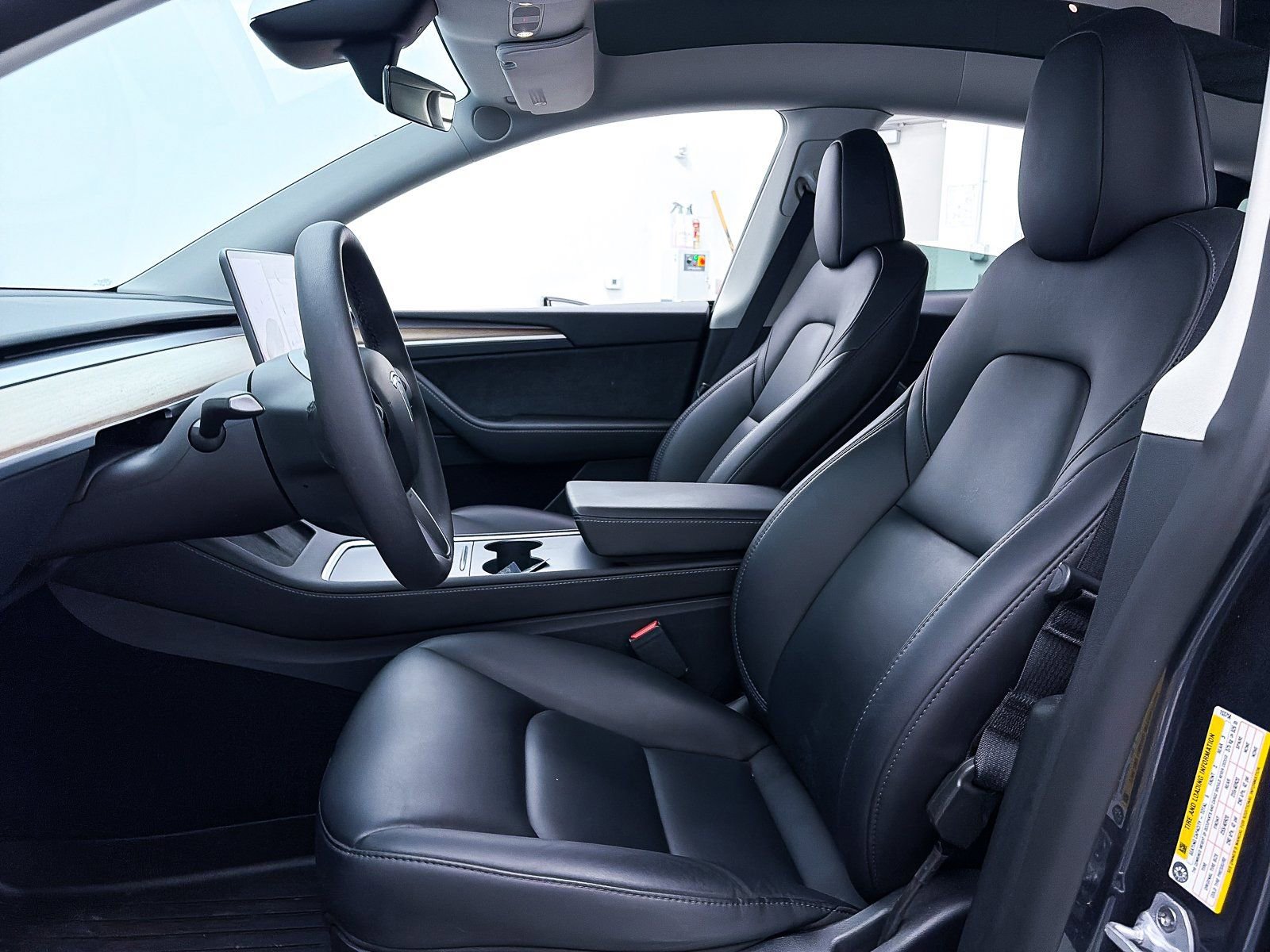 Used 2024 Tesla Model Y Long Range image 17