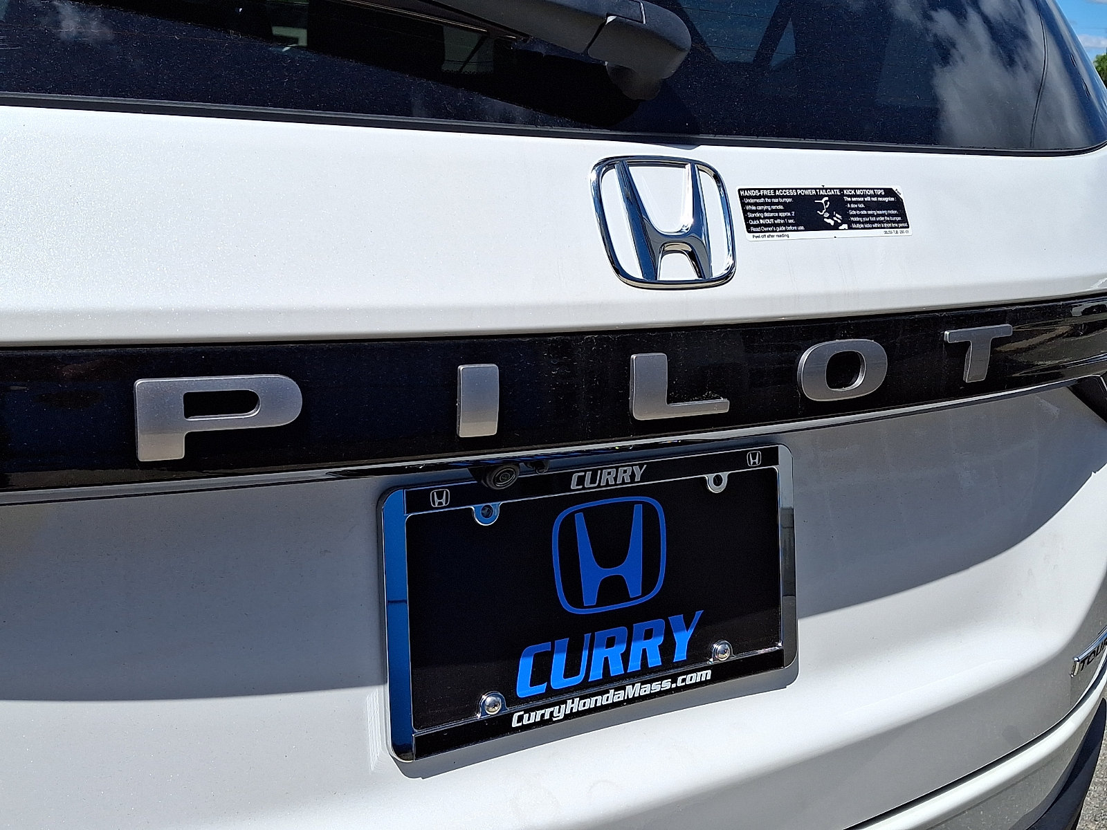 New 2026 Honda Pilot Touring image 11