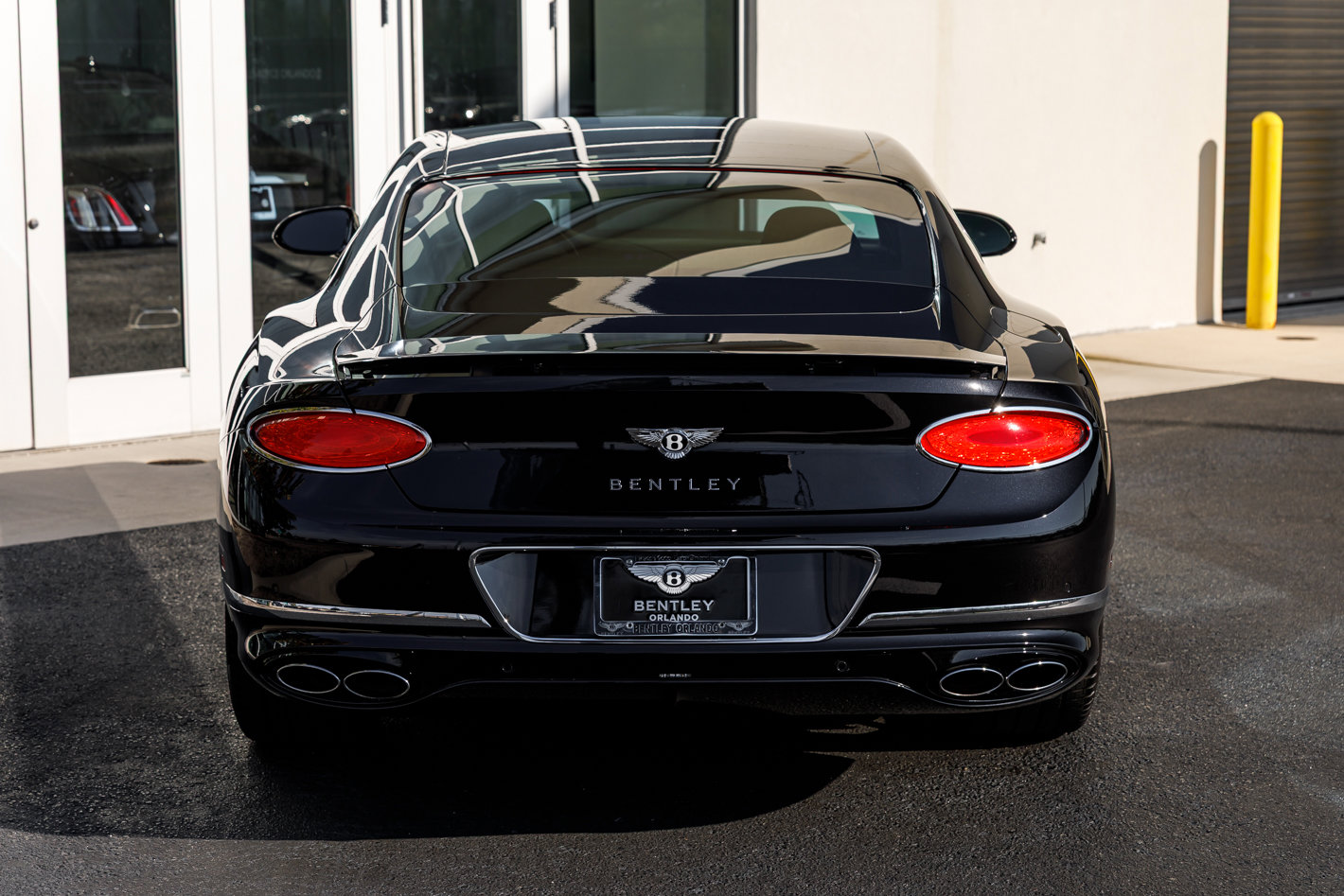 Used 2023 Bentley Continental GT Azure image 12